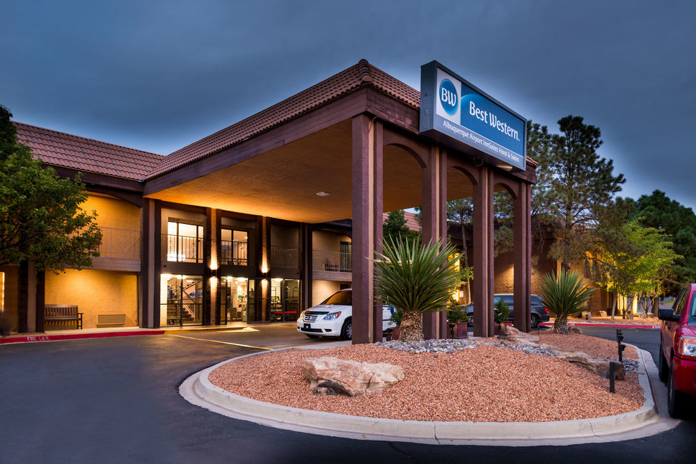 Best Western Airport Albuquerque Innsuites Hotel & Suites Екстериор снимка